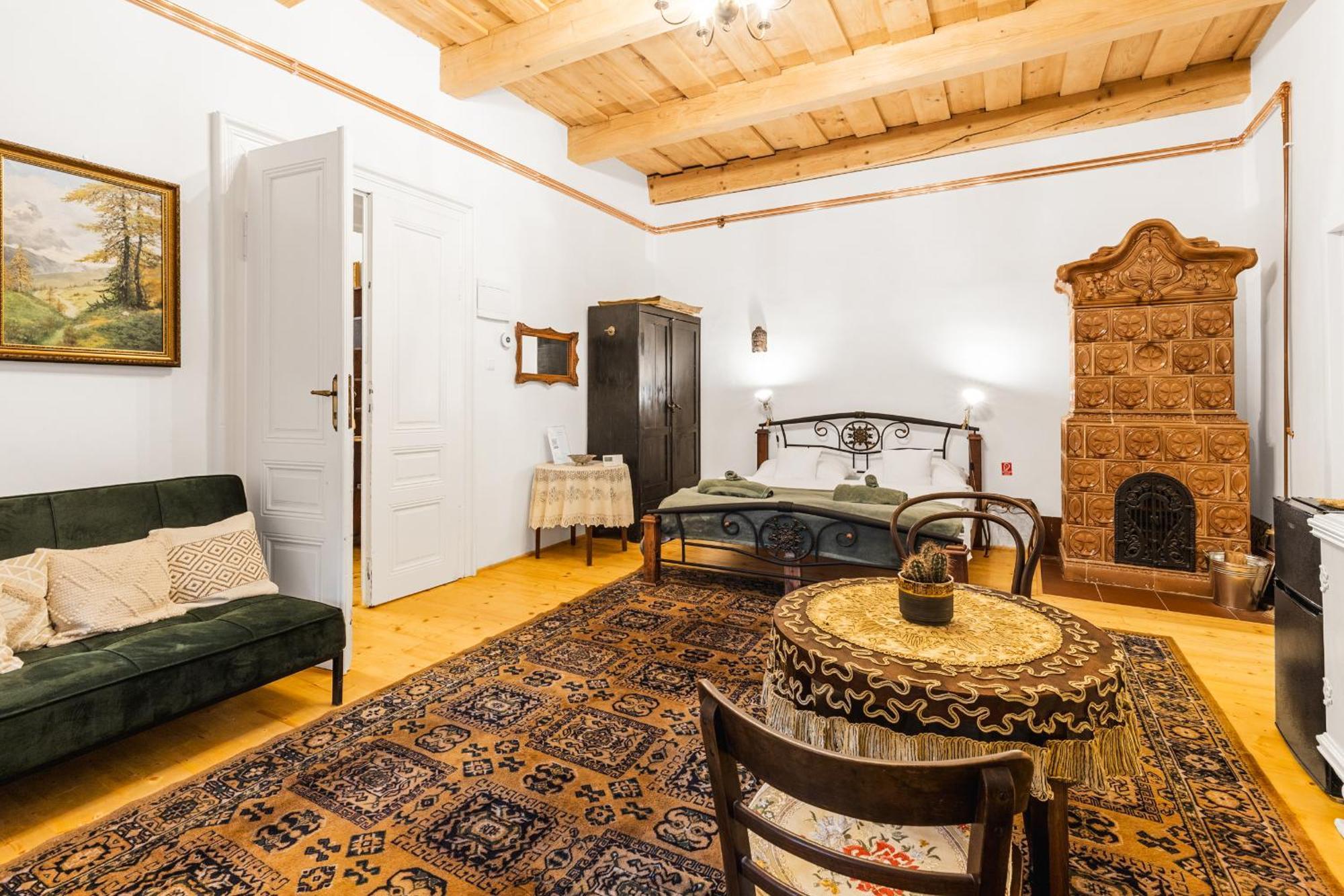 Sovi Dom- Historicke Apartmany Z 19 Storocia, 4Km Od Banskej Stiavnice Svätý Anton 外观 照片