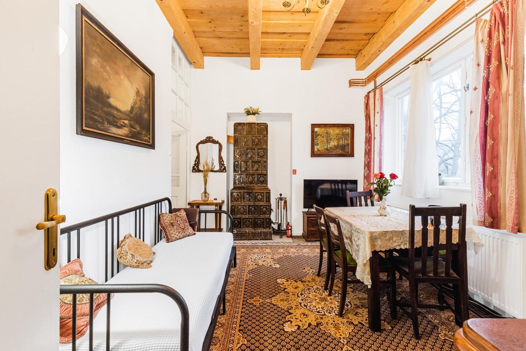 Sovi Dom- Historicke Apartmany Z 19 Storocia, 4Km Od Banskej Stiavnice Svätý Anton 外观 照片